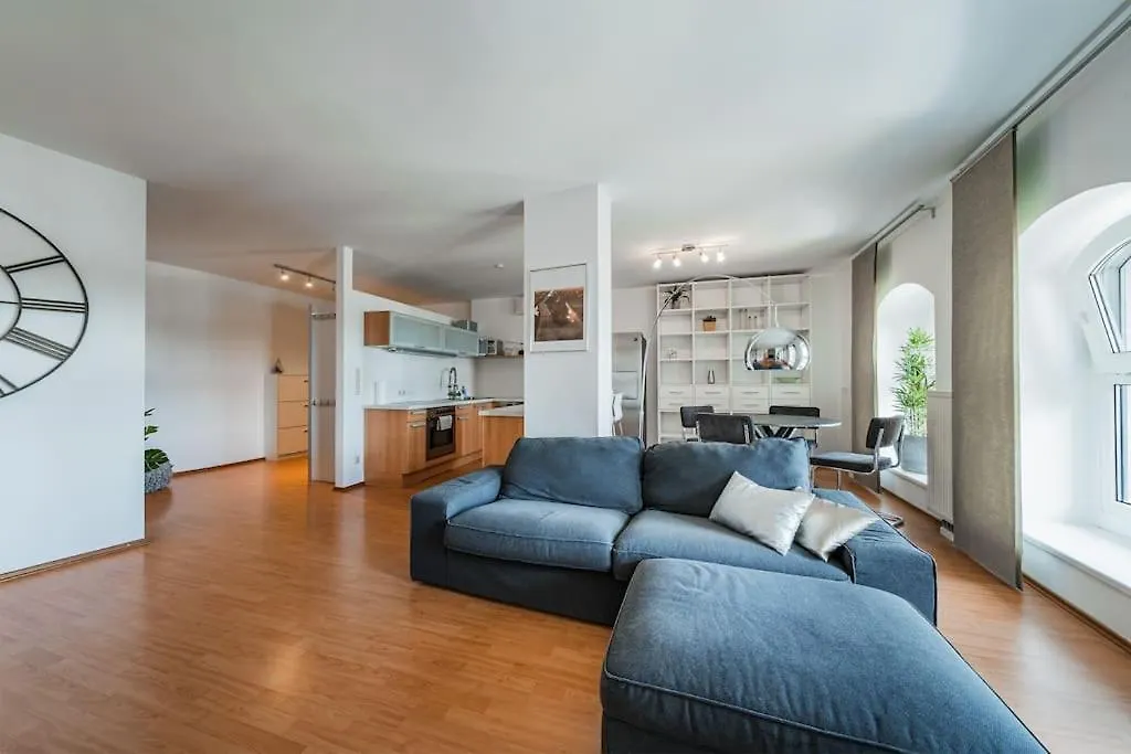 Spektakulaeres Apartment ✩ 7. Stock ✩ Kostenlose Parkgarage Wien