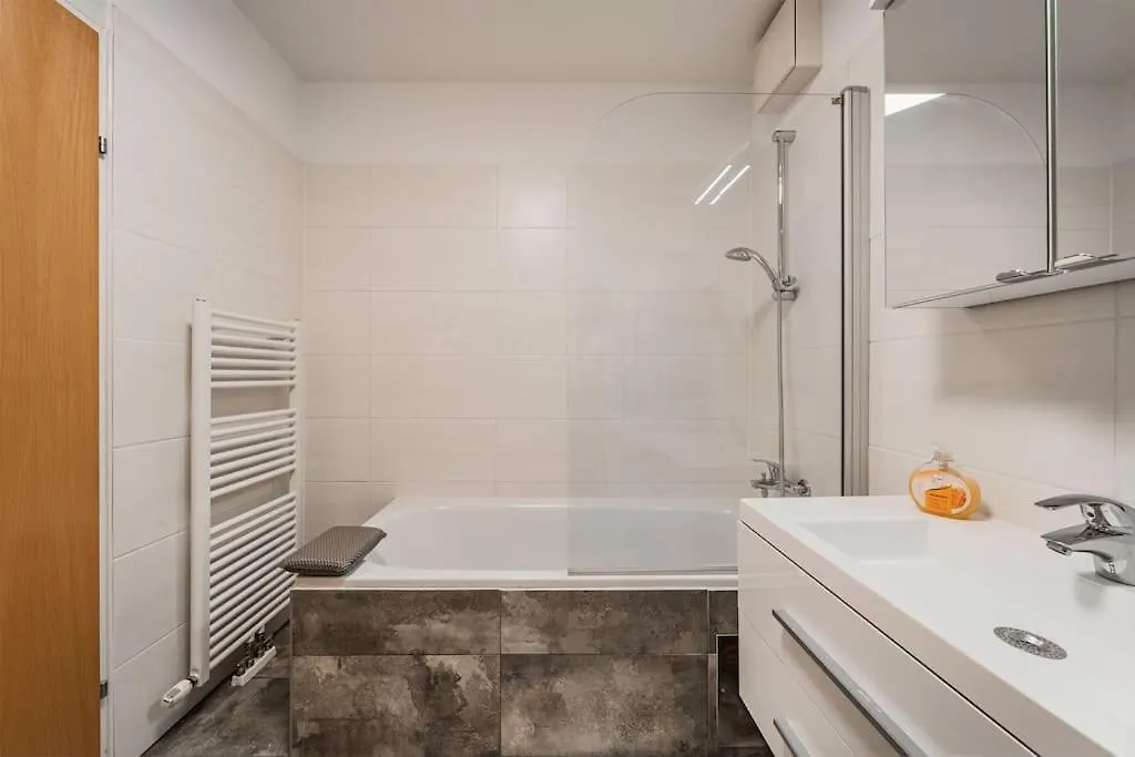Spektakulaeres Apartment ✩ 7. Stock ✩ Kostenlose Parkgarage Wien