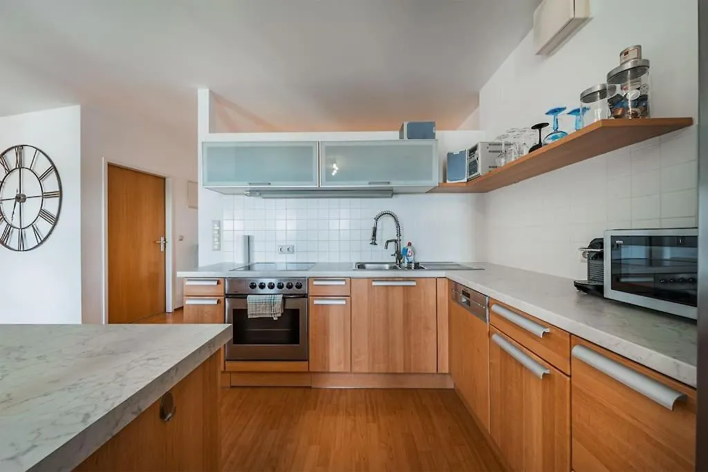 Spektakulaeres Apartment ✩ 7. Stock ✩ Kostenlose Parkgarage Wien